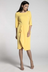 Żółta Elegancka Sukienka z Zakładanym Dołem