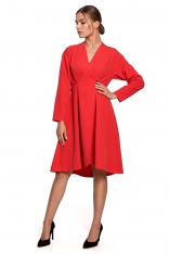Elegancka Sukienka z Rozkloszowanym Dołem na Zakładkę - Czerwona