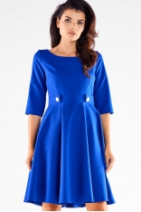 Rozkloszowana Sukienka z Ozdobnymi Guzikami w Pasie - Niebieska
