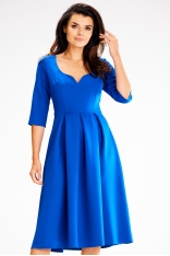 Rozkloszowana Sukienka z Dekoltem w Serce - Niebieska