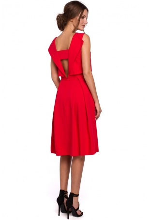 Czerwona Rozkloszowana Sukienka z Wycięciem na Plecach