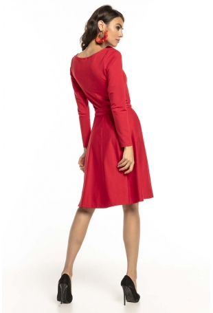 Czerwona Dzianinowa Rozkloszowana Sukienka z Paskiem